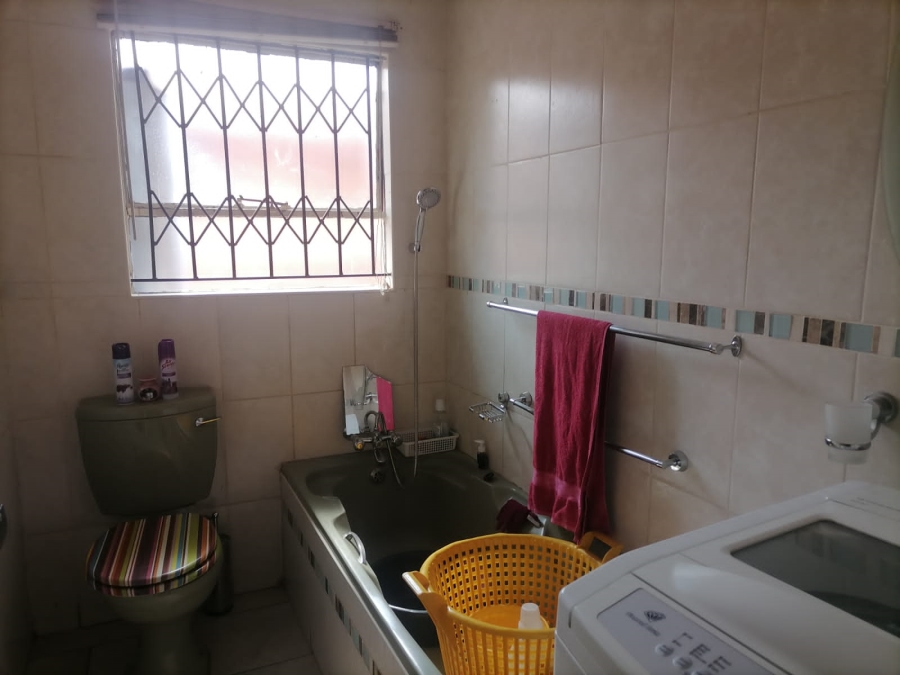 3 Bedroom Property for Sale in Tlhabane West North West